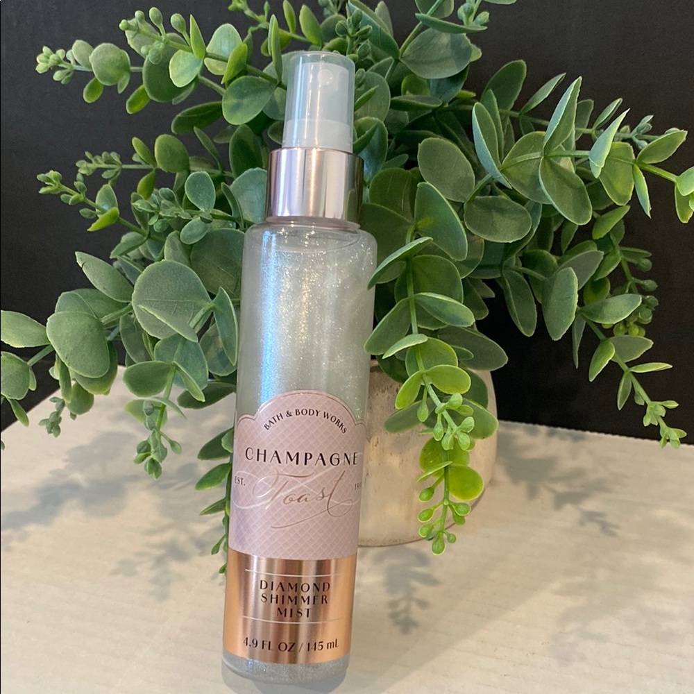 Bath & Body Works “Champagne Toast” New Diamond Shimmer Mist